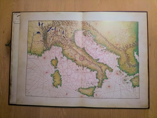 Der Portolan-Atlas des Battista Agnese (Codex Petersburg) - Faksimilierung